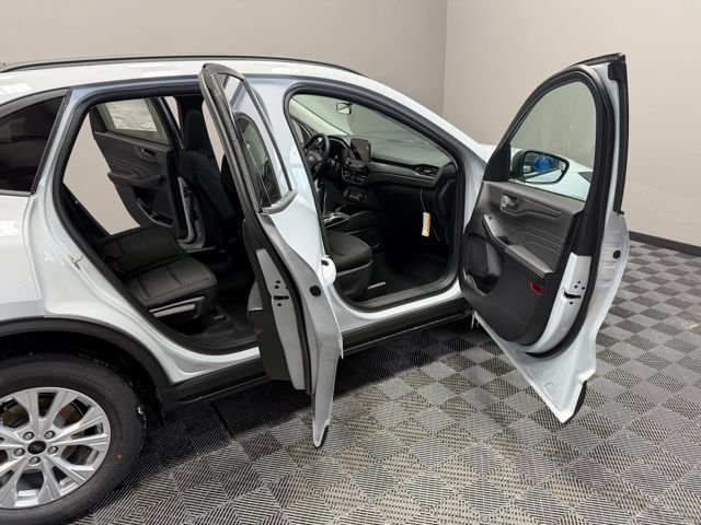New 2026 Space Silver Metallic Ford Active® image 21