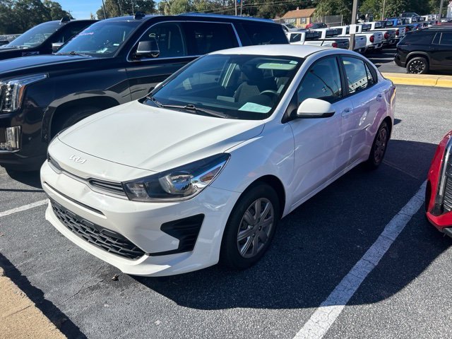 Used 2023 White Kia S image 1