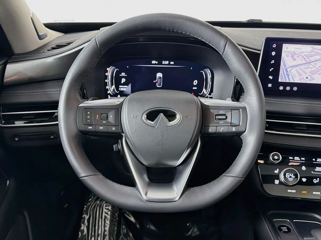 Used 2026 Black INFINITI LUXE image 11