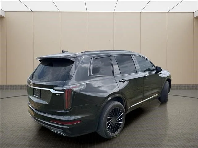 Used 2020 Black Cadillac Sport image 14