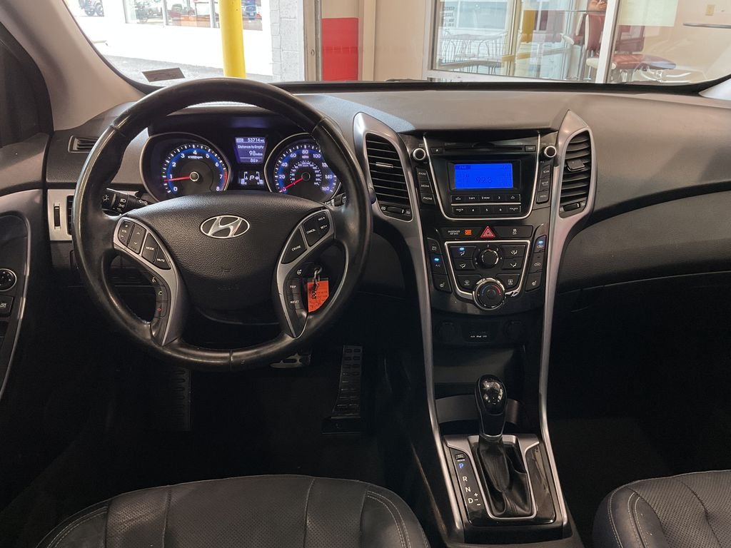 Used 2013 Gray Hyundai Base w/Blue image 29