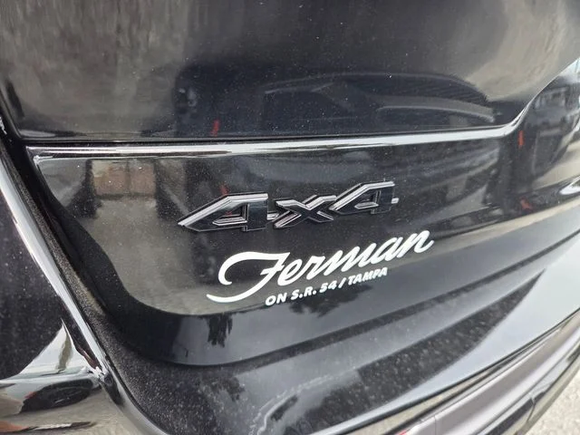 New 2026 Diamond Black Crystal Pearl-Coat Exterior Paint Jeep Summit image 11