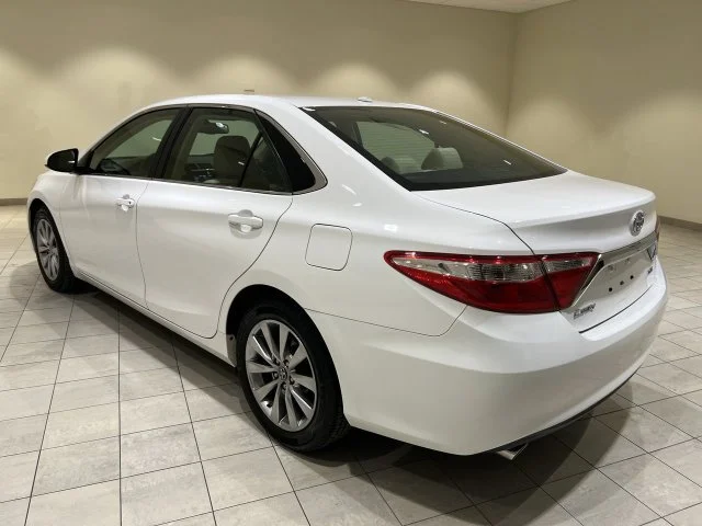 2017 Toyota Camry XLE - Photo 3