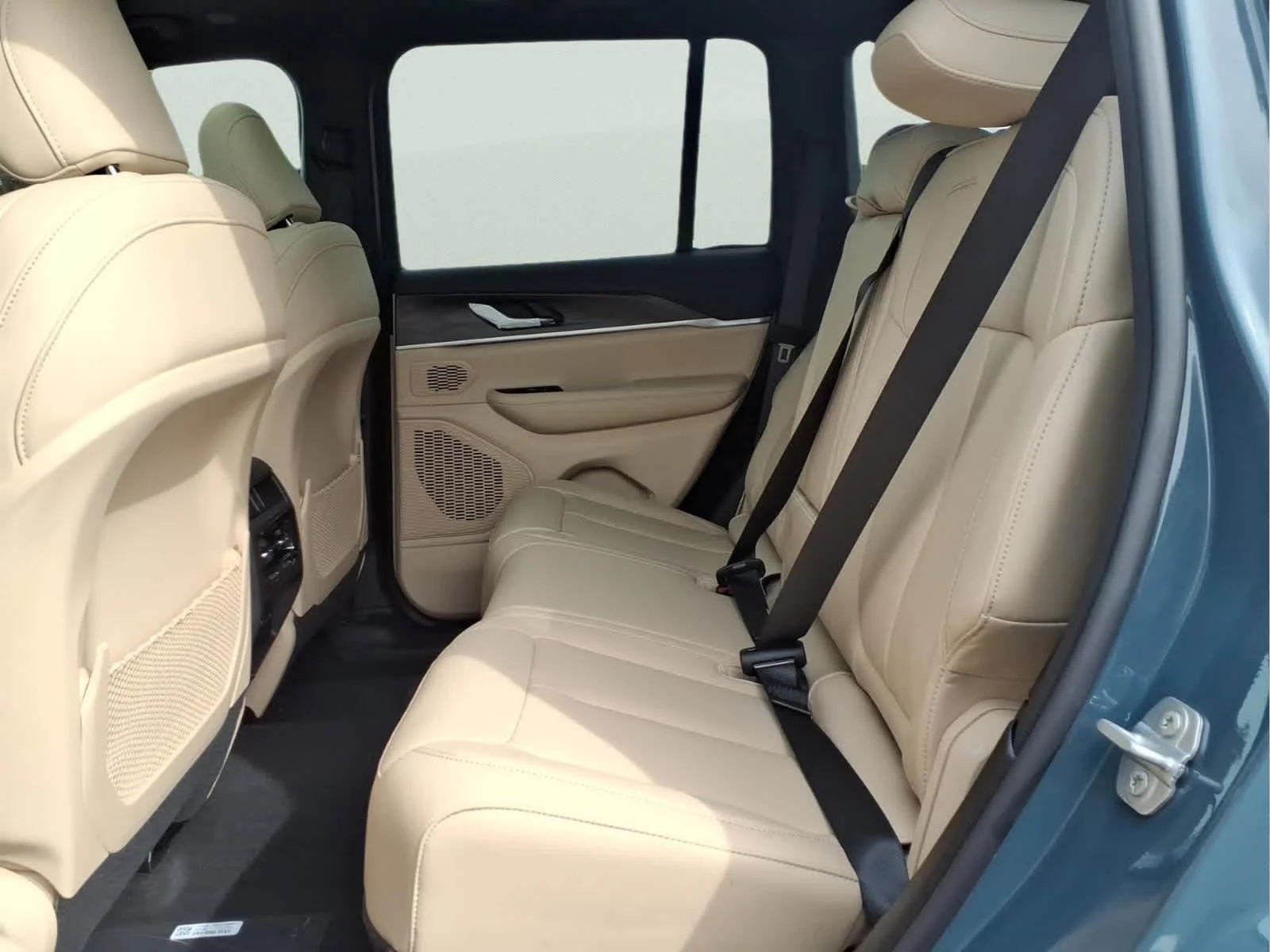 New 2026 Steel Blue Jeep Limited image 15