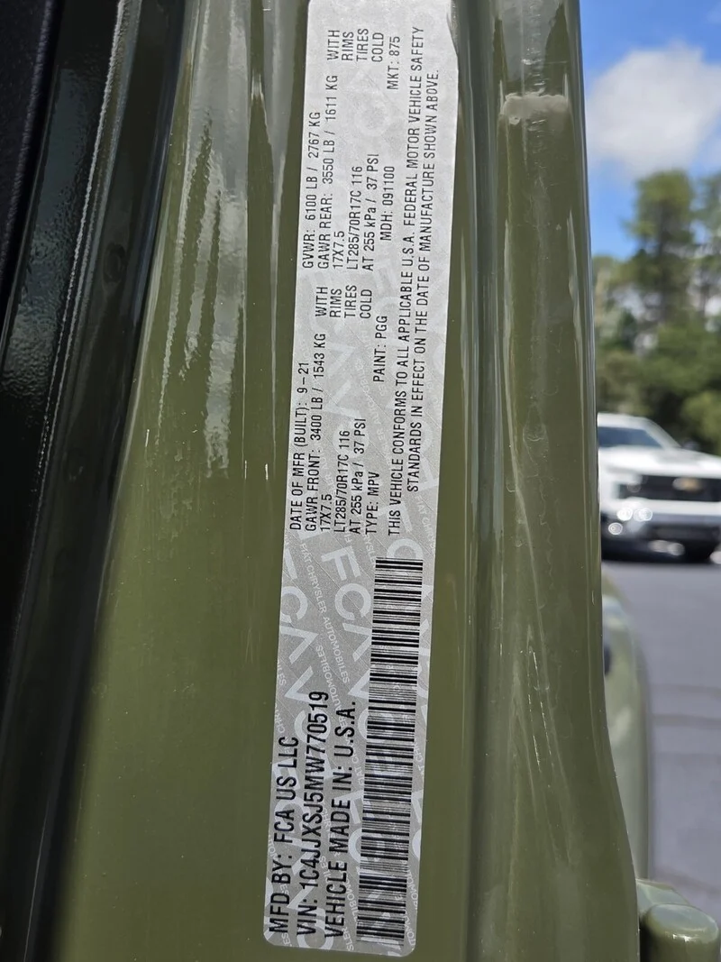 Used 2021 Green Clearcoat JEEP UNLIMITED RUBICON 392 image 22