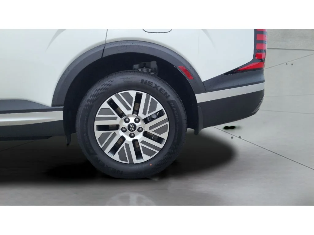 New 2026 Creamy White Pearl Hyundai SEL 7P image 29