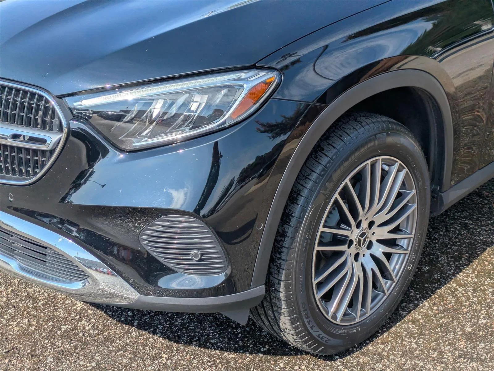 Used 2024 Black Mercedes-Benz GLC 300 image 10