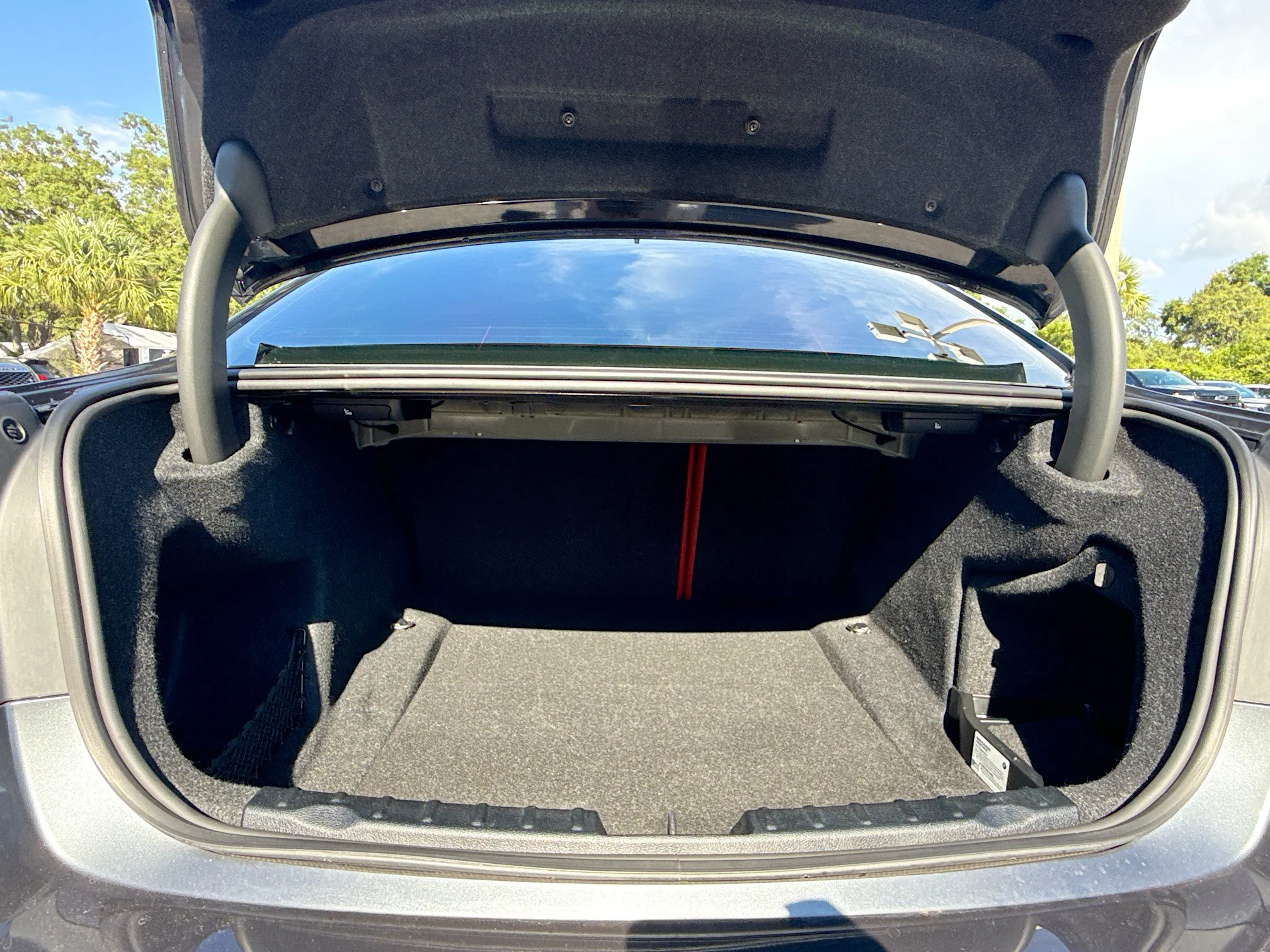 Used 2018 Mineral Gray Metallic BMW Competition image 12