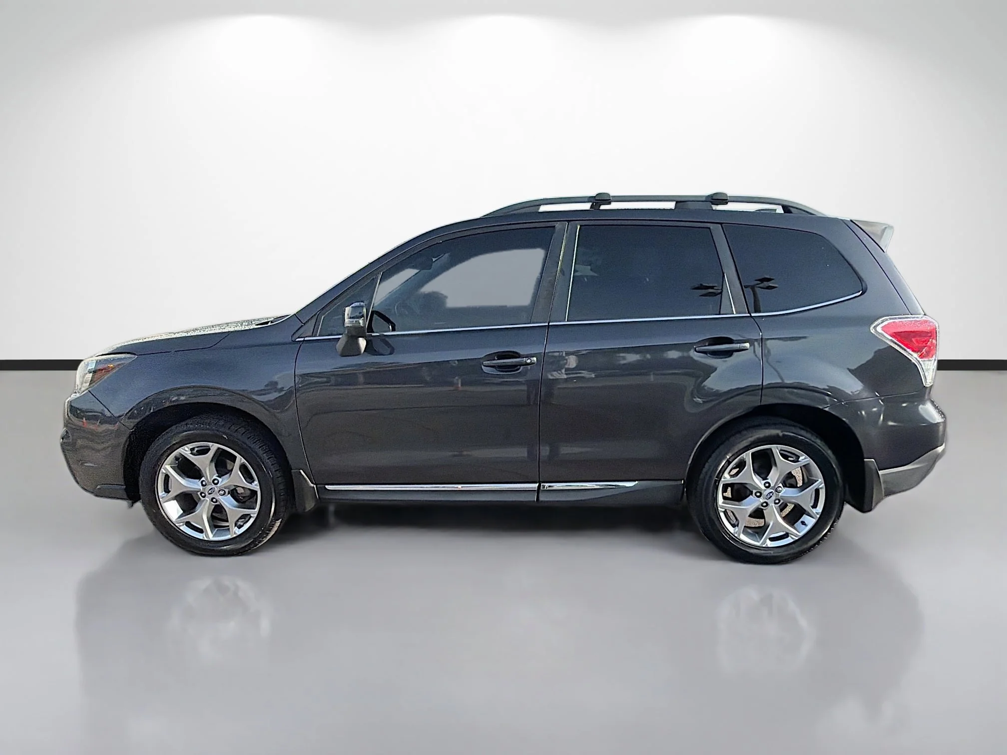 Used 2018 Dark Gray Metallic Subaru Touring image 6