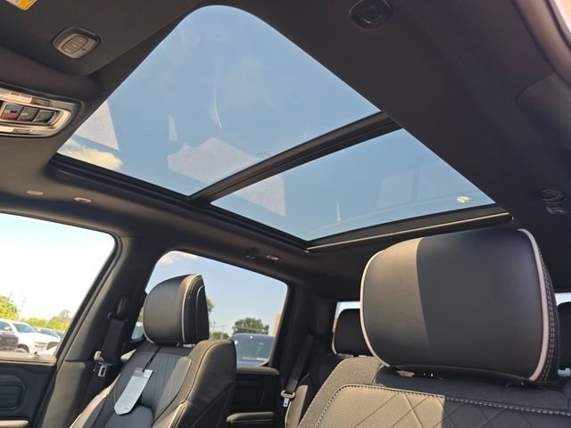 New 2026 Bright White Clear-Coat Exterior Paint RAM Limited image 8