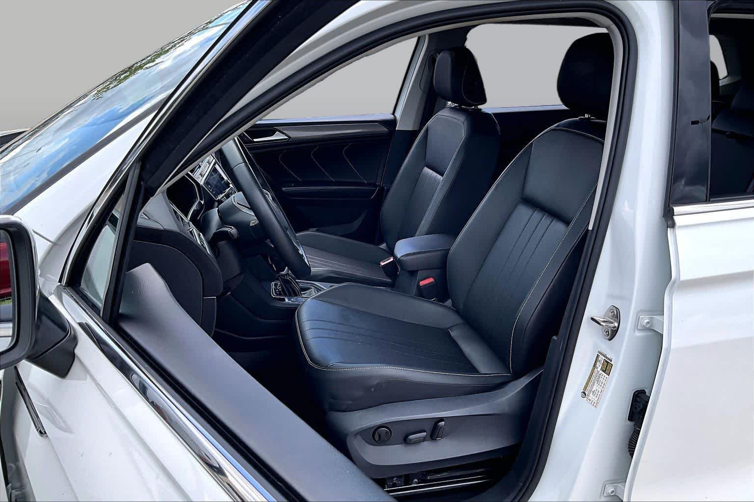 Pre-Owned 2023 Volkswagen Tiguan SE