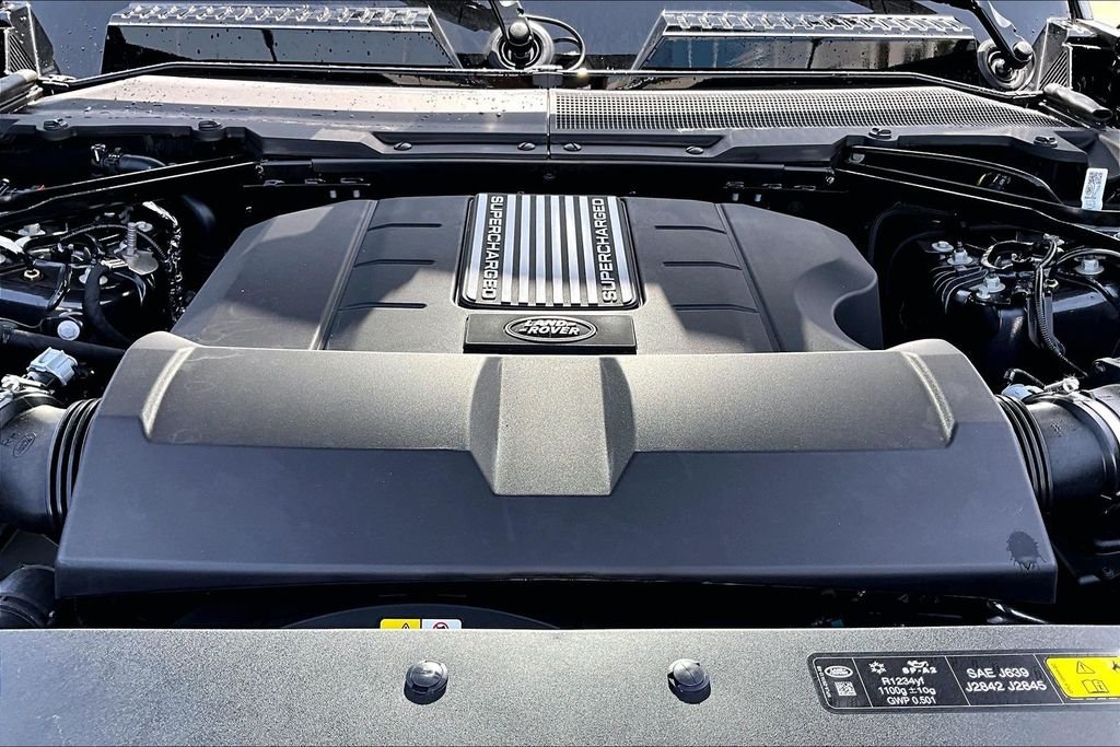 New 2026 Carpathian Grey Prem Met Land Rover V8 image 11