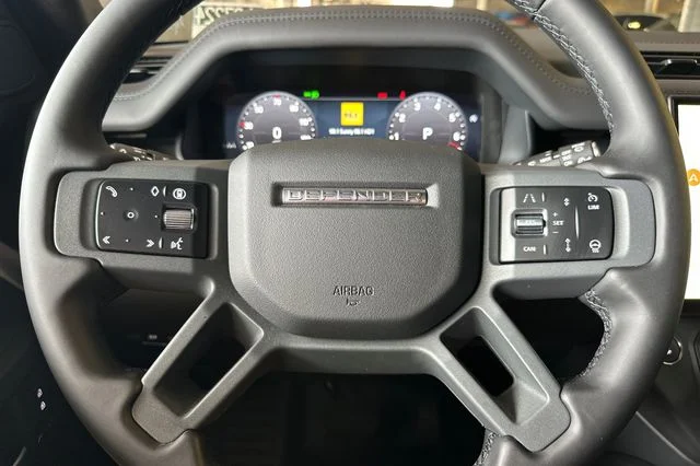 New 2026 Fuji White Land Rover S image 22