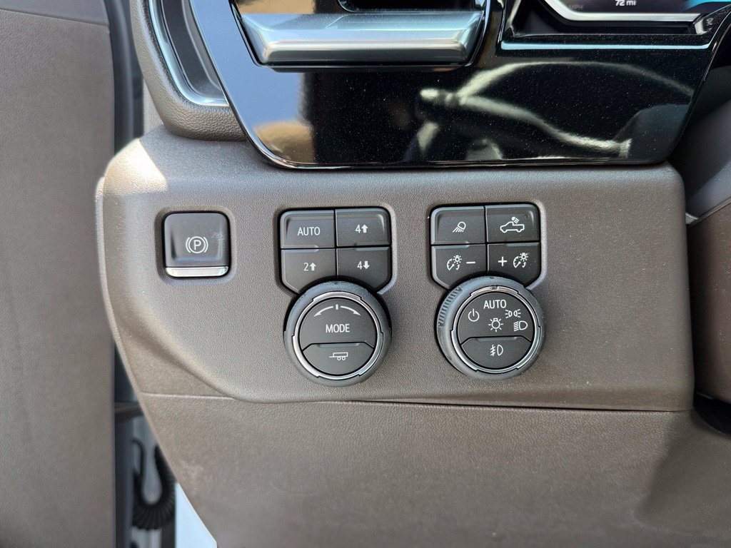 New 2026 Polar White Tricoat Chevrolet LTZ image 30