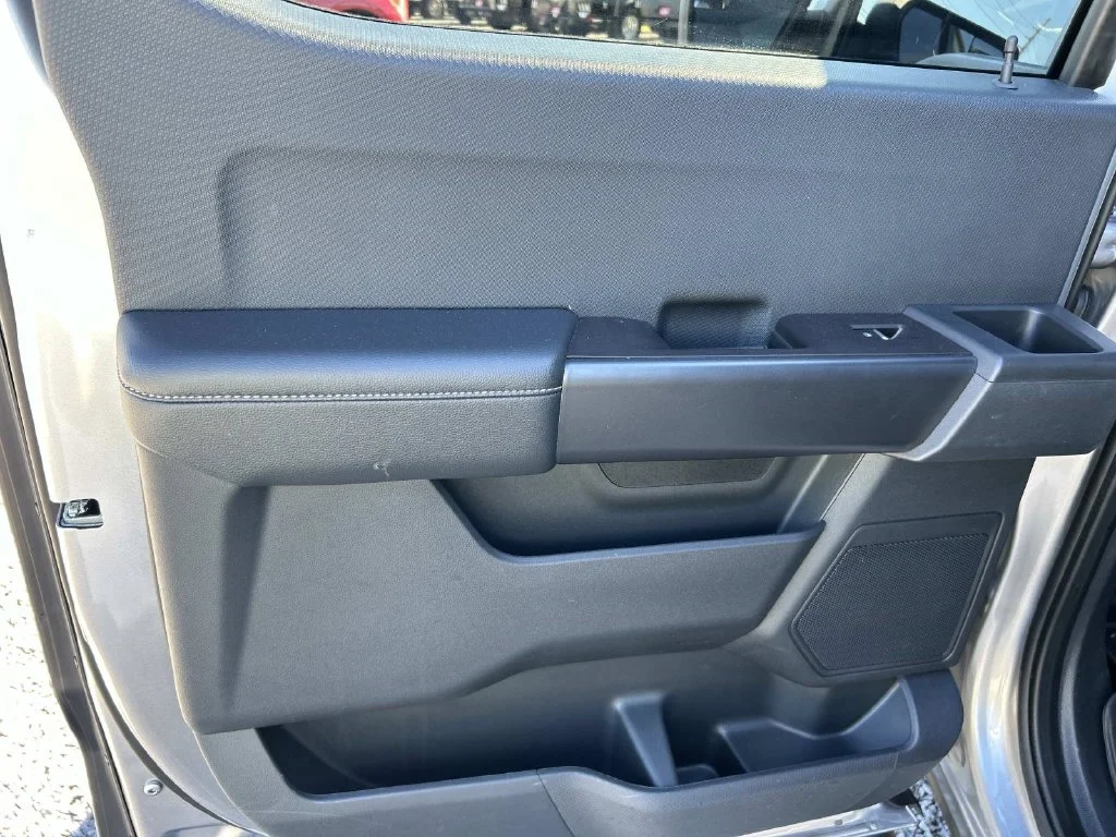 Used 2021 Silver Ford XL image 12