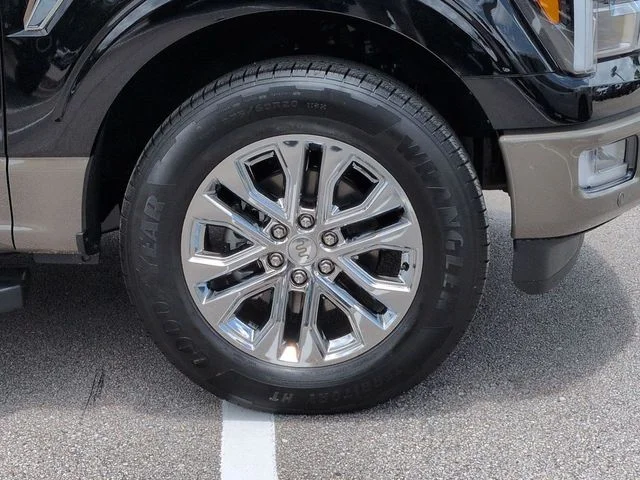 New 2026 Agate Black Metallic Ford King Ranch® image 11