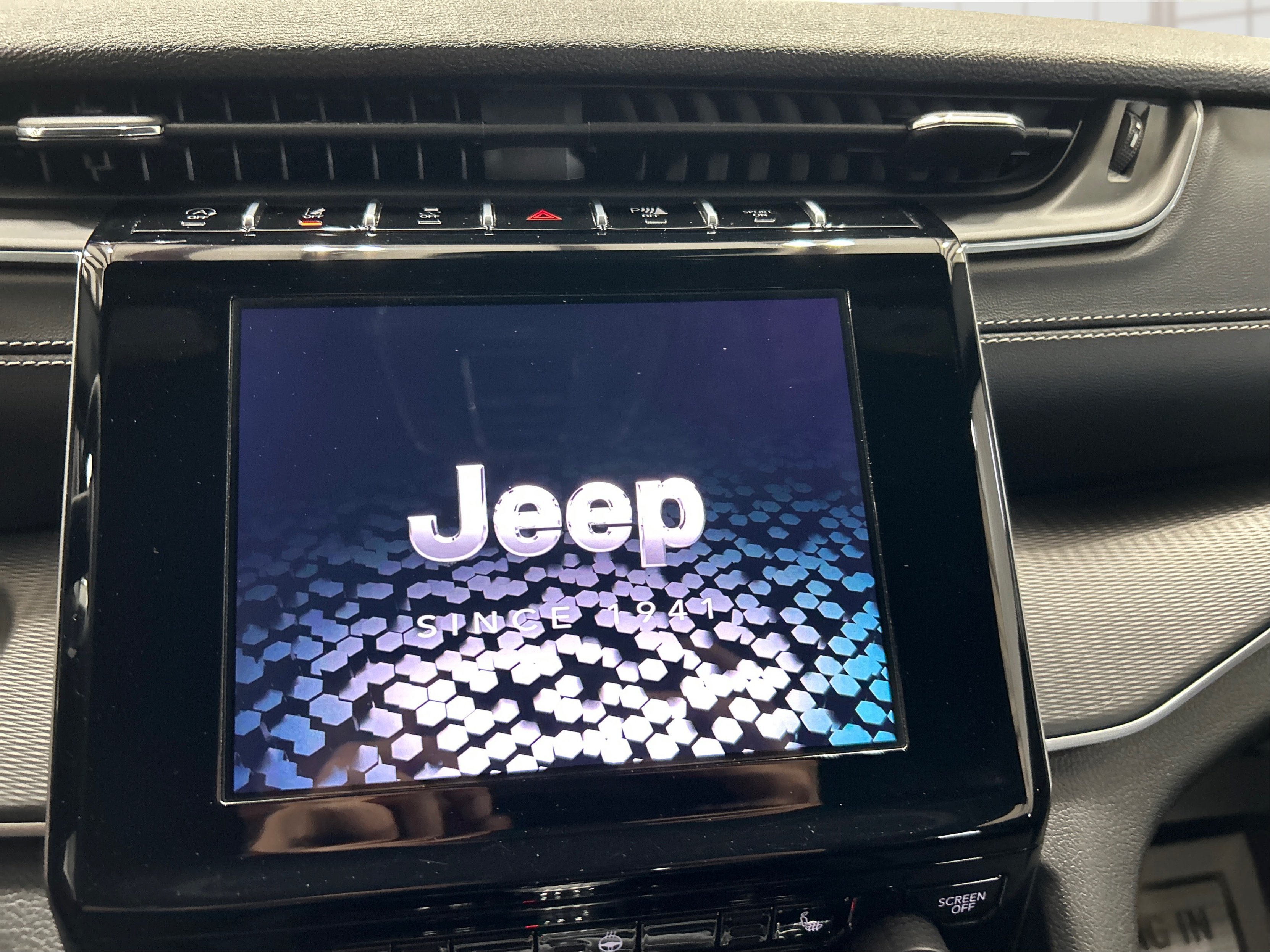 Used 2024 Gray Jeep Altitude image 13