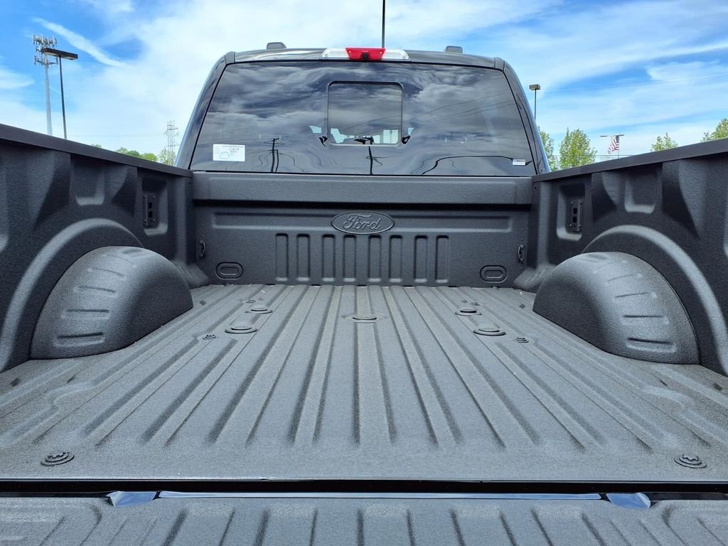 New 2026 Agate Black Metallic Ford F-350® XLT image 7