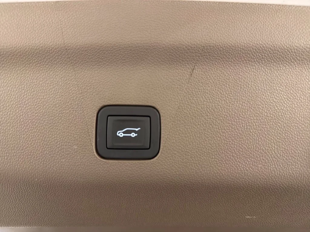 Used 2026 White GMC Denali image 8
