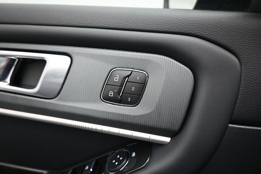 New 2026 Carbonized Gray Metallic Ford ST-Line image 11