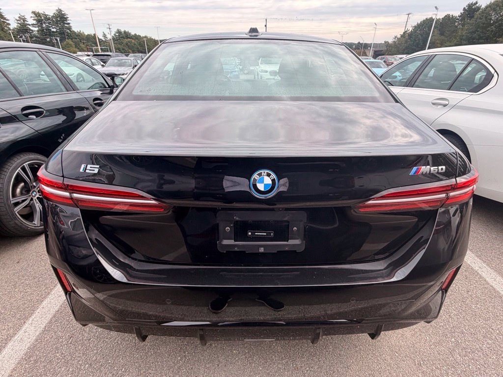Certified Used 2024 Black Sapphire Metallic BMW M60 image 4