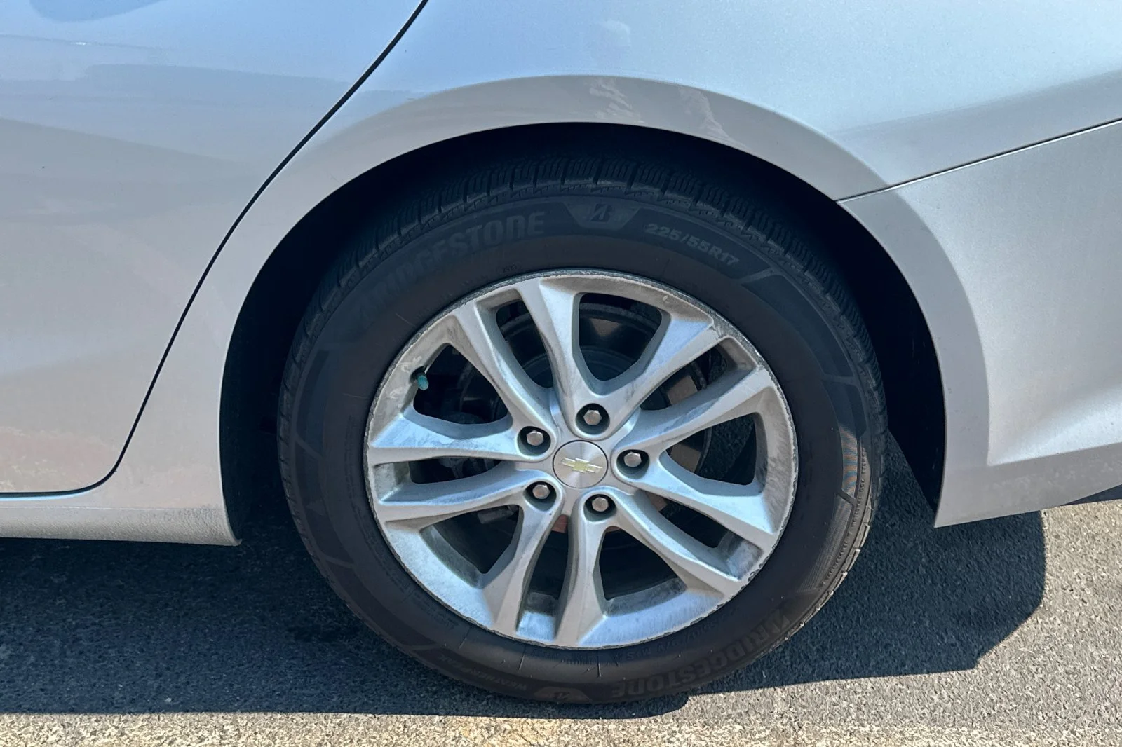 Used 2017 Silver Ice Metallic Chevrolet LT image 4