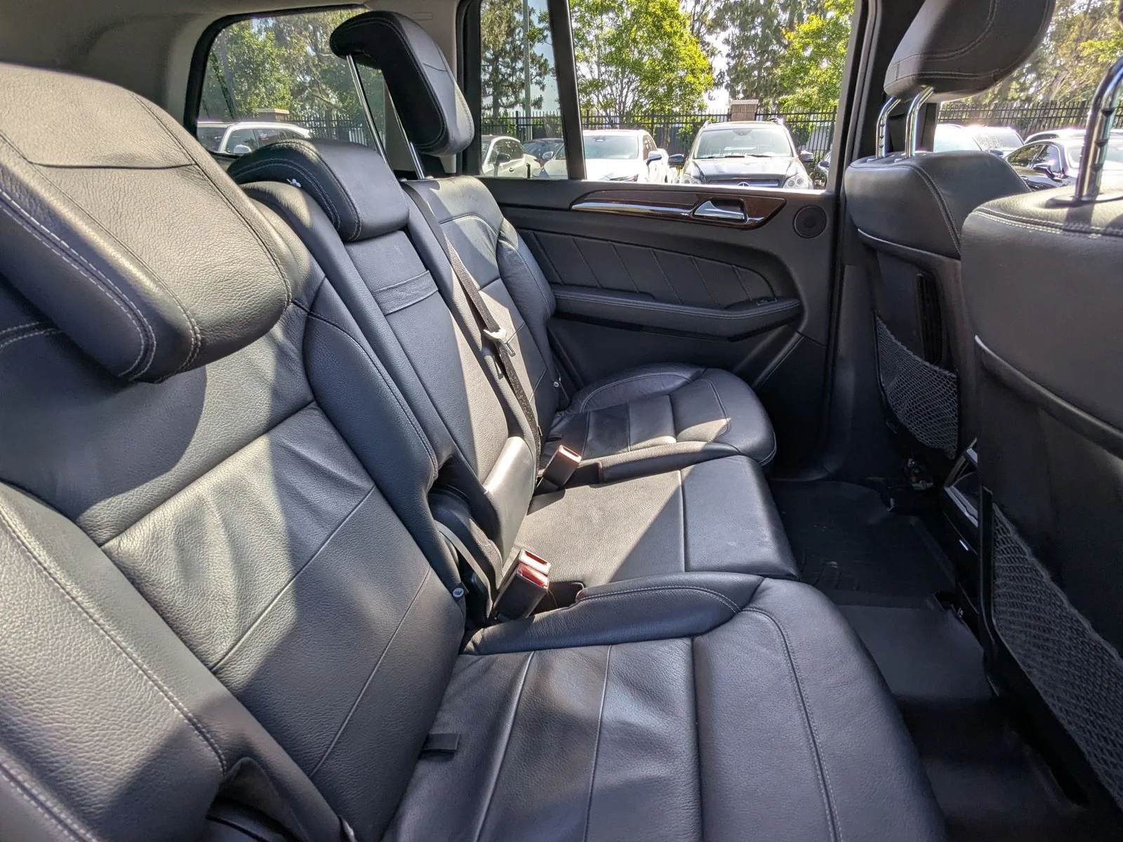 Used 2015 Diamond White Metallic Mercedes-Benz GL 450 image 20