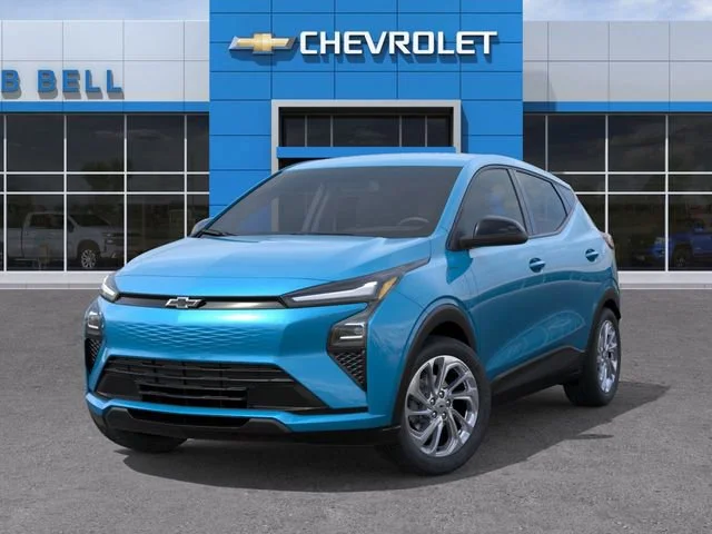 2027 Chevrolet Bolt LT - Photo 6