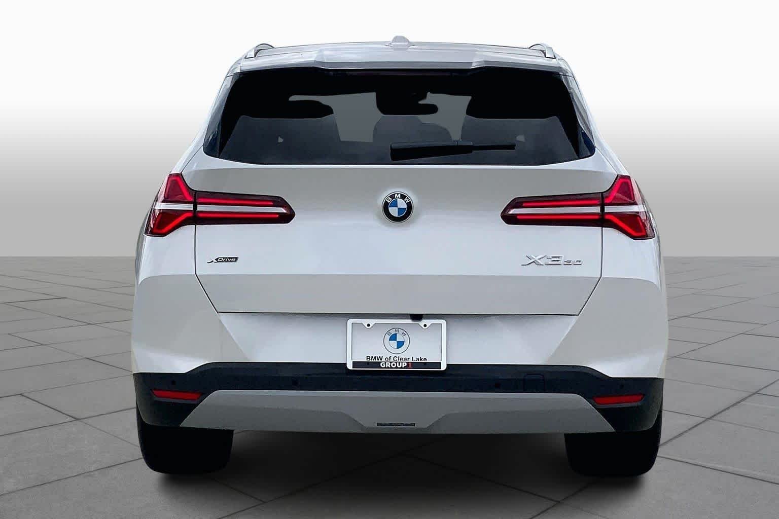 Used 2026 Mineral White Metallic BMW 30 xDrive image 4