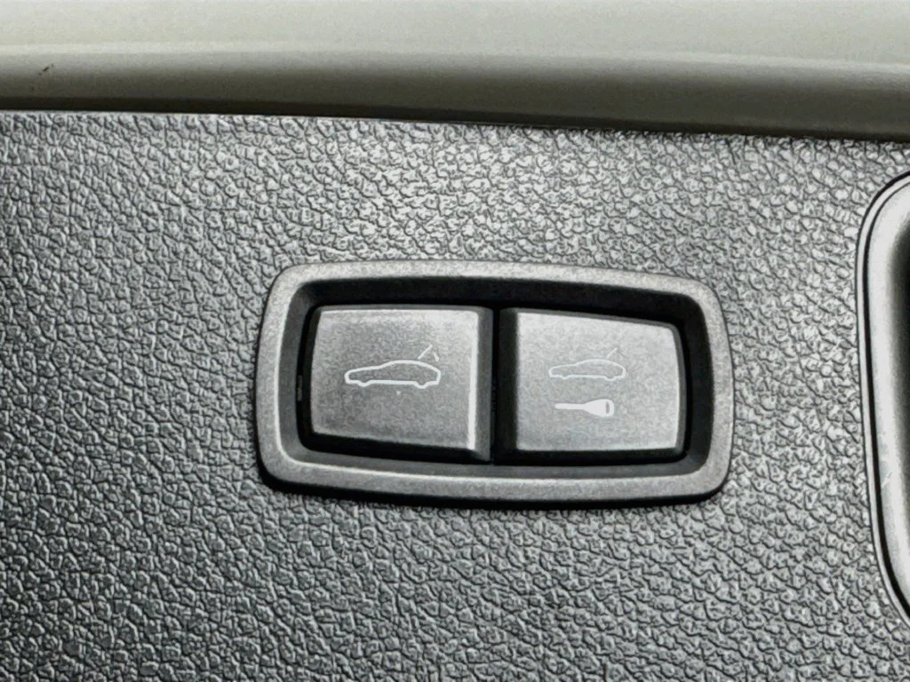 Used 2023 White Porsche GTS image 32