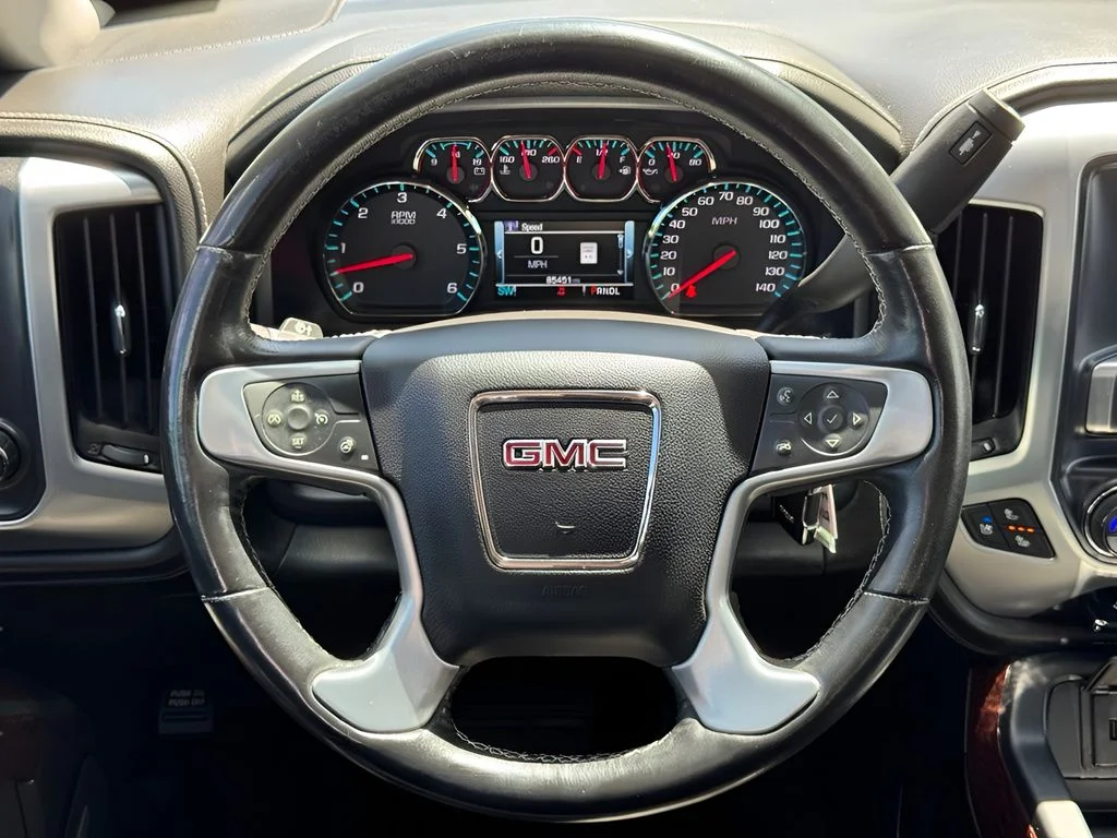 Used 2018 Black GMC SLT image 23
