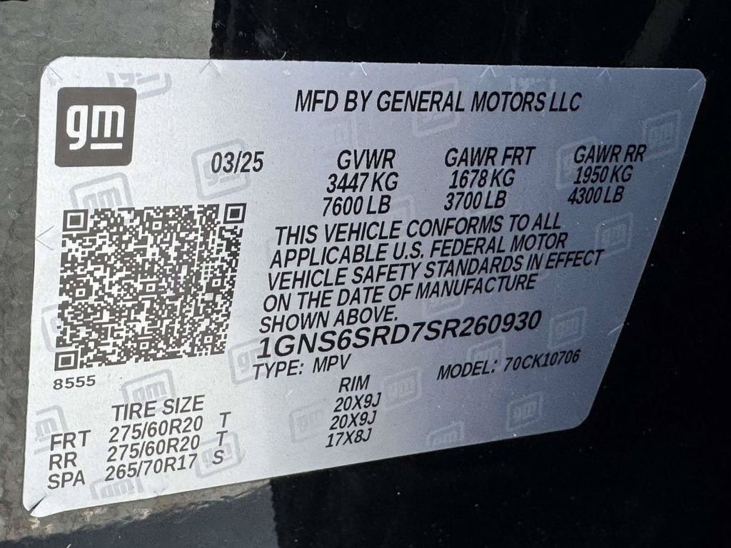 Used 2025 Black Chevrolet Premier image 29