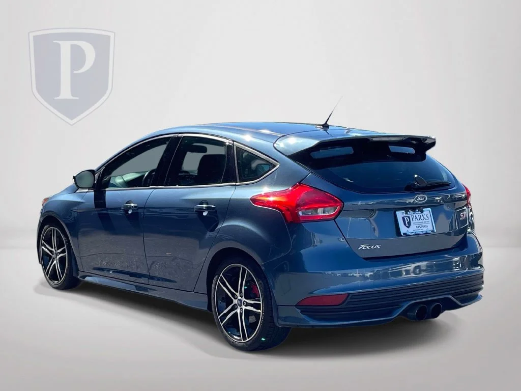 Used 2018 Blue Ford ST image 6