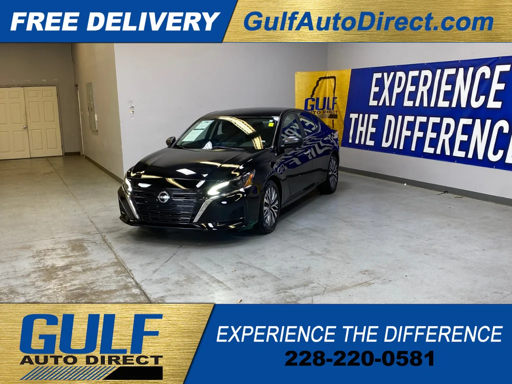 Used 2025 Black Nissan 2.5 SV image 4