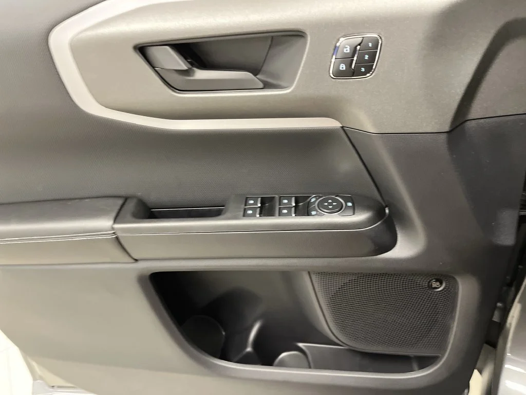 New 2025 Carbonized Gray Metallic Ford Outer Banks® image 32