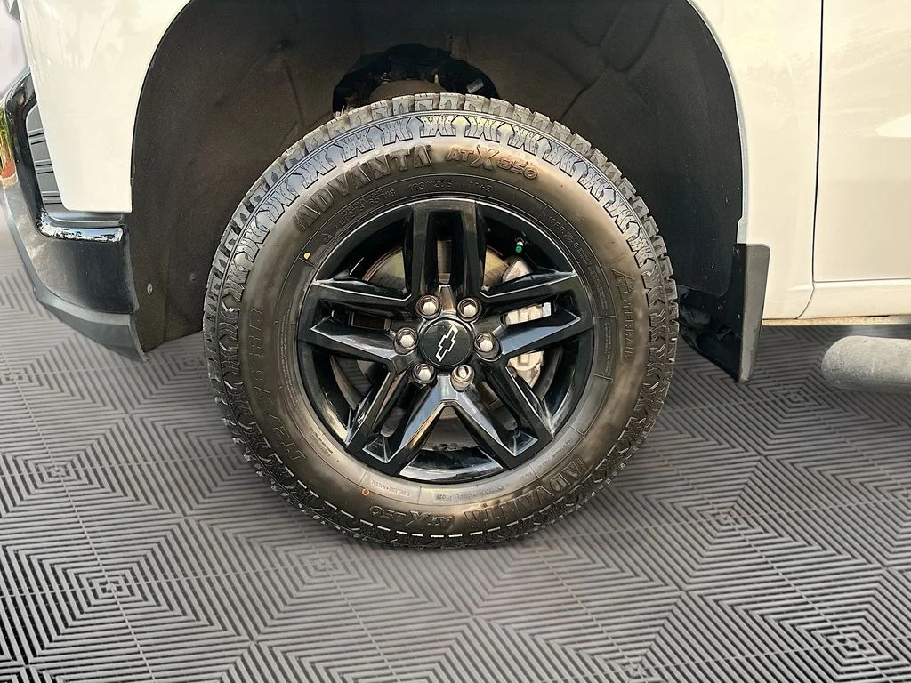 Used 2022 White Chevrolet LT Trail Boss image 31