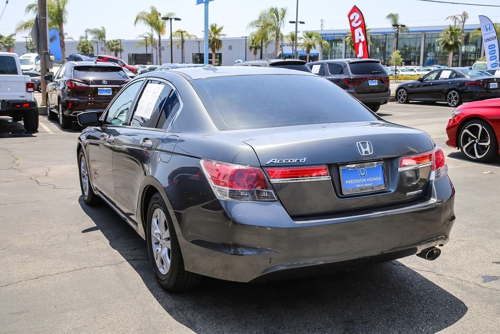 Used 2012 Polished Metal Metallic Honda SE image 4