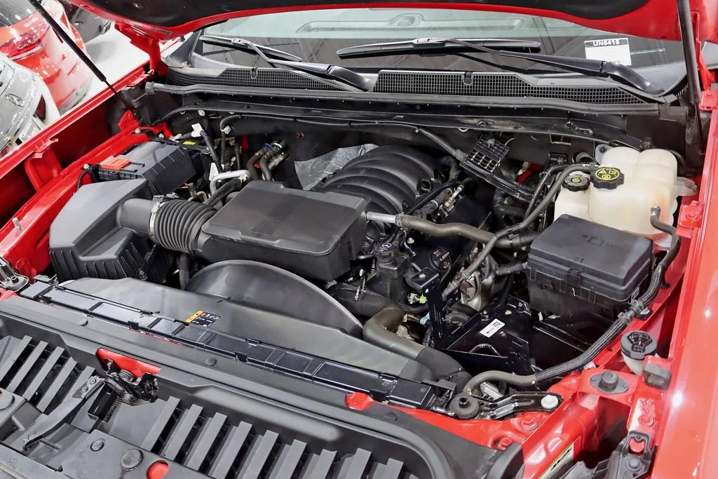 Used 2024 Red Chevrolet Custom image 34