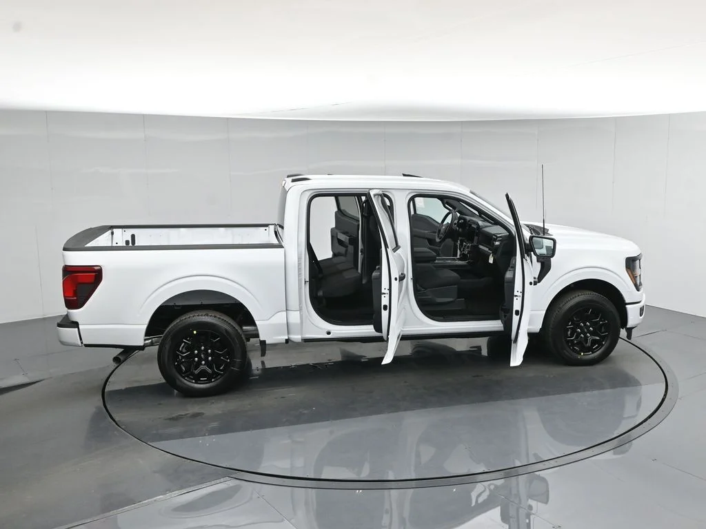 New 2026 Oxford White Ford STX image 40