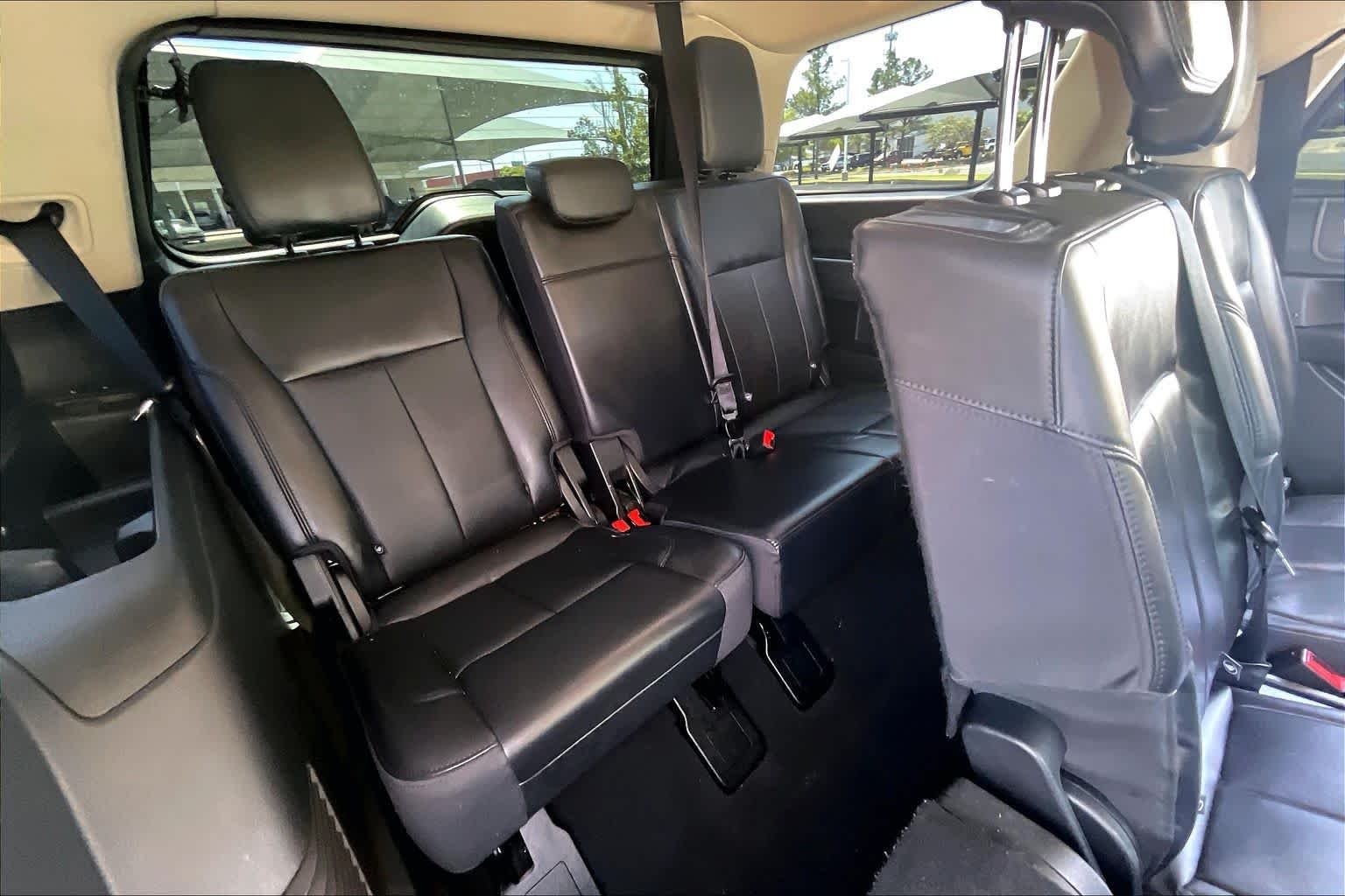 Used 2024 Stone Blue Metallic Ford XLT image 35