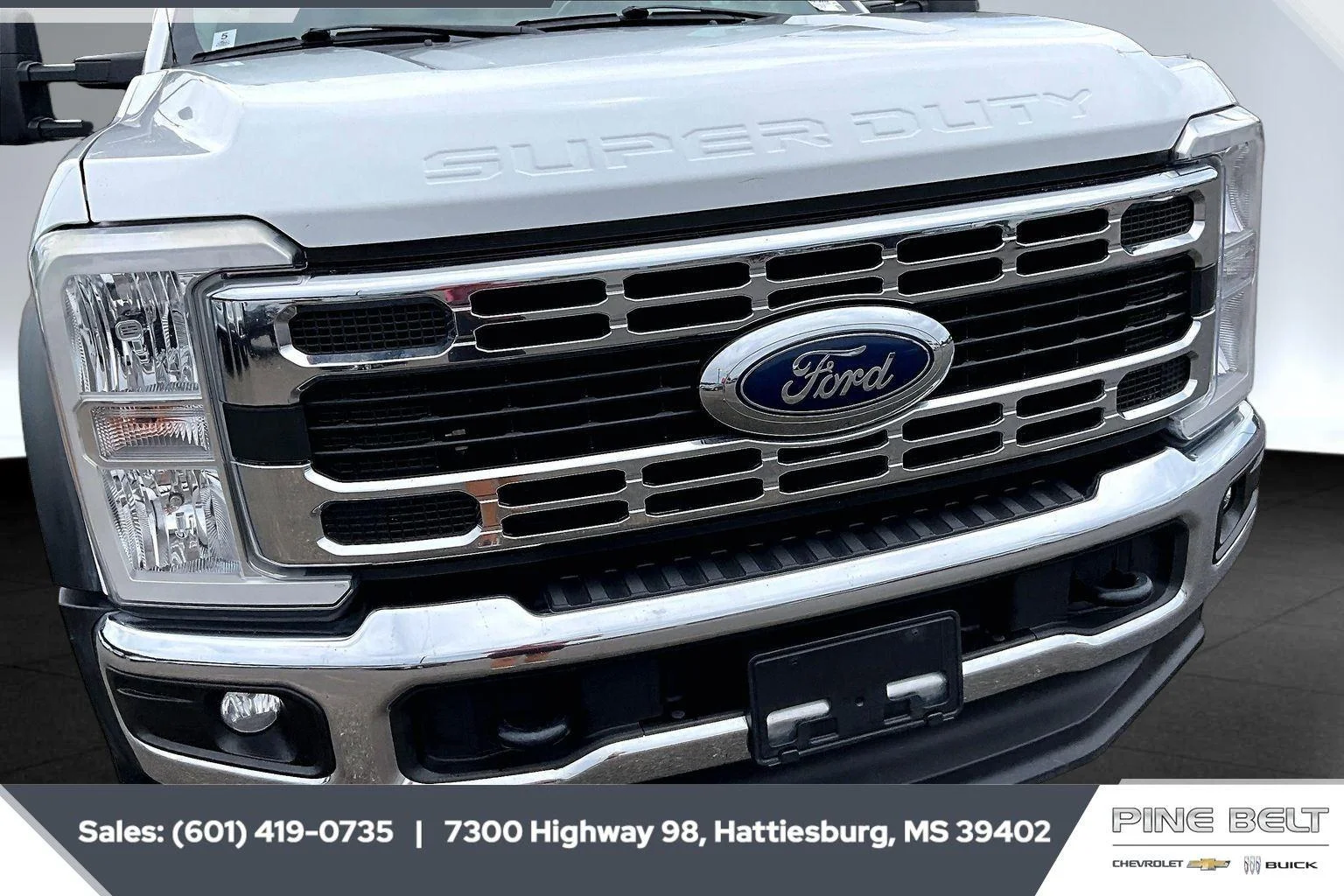 Used 2023 White Ford XL image 22