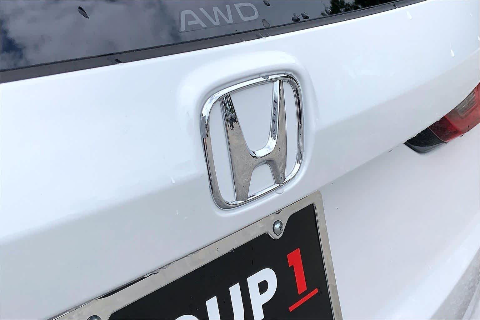 Certified Used 2026 Platinum White Pearl Honda AWD LX image 33