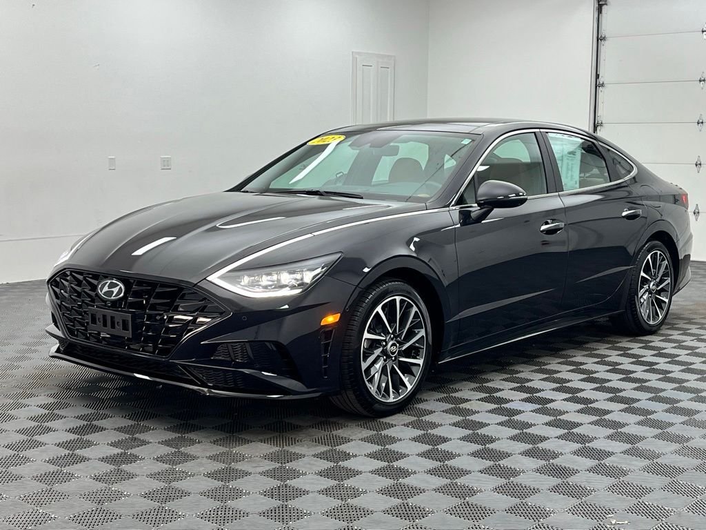 Used 2023 Carbon Blue Hyundai Limited image 13