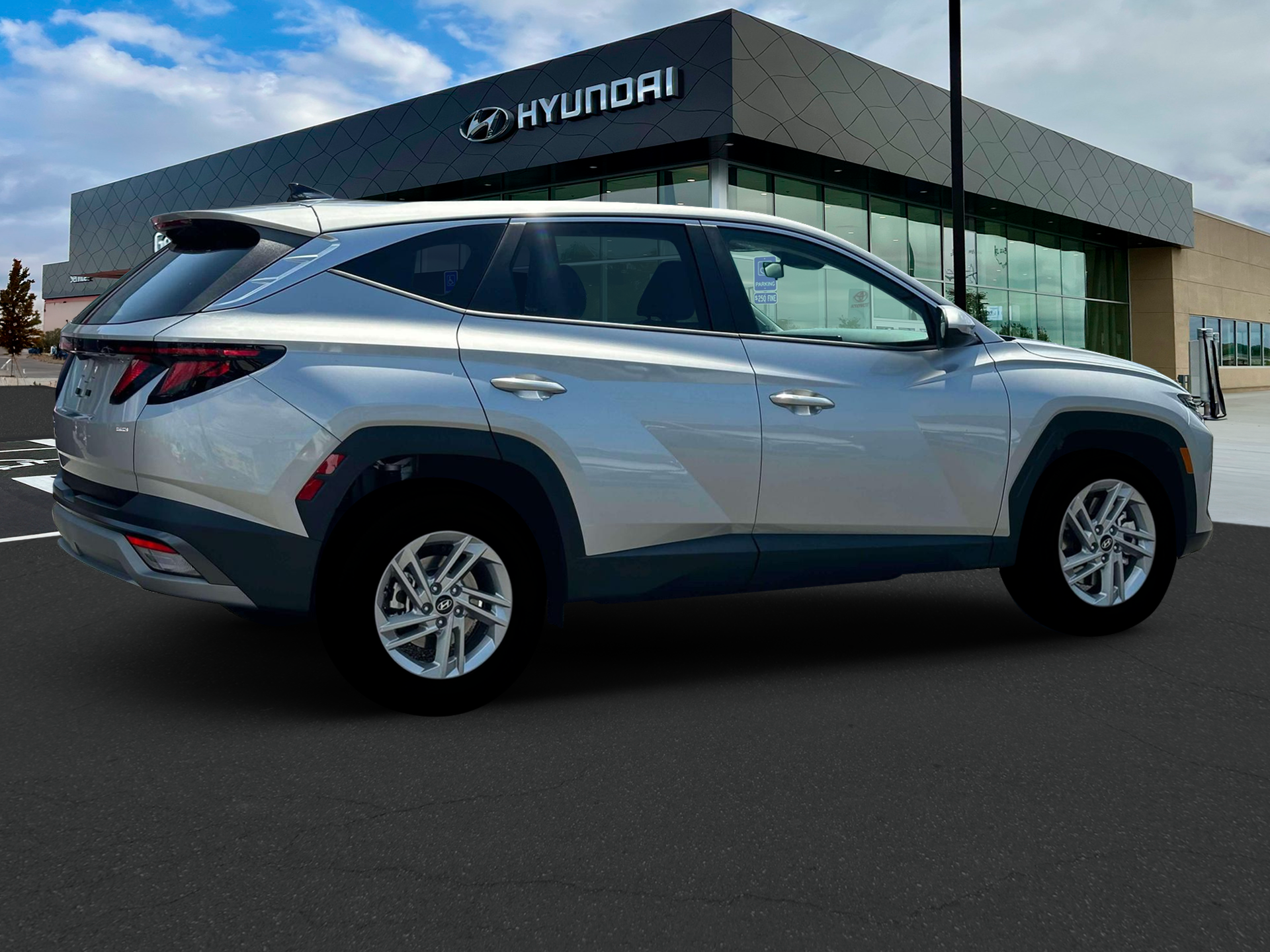 New 2026 Shimmering Silver Hyundai SE AWD image 5