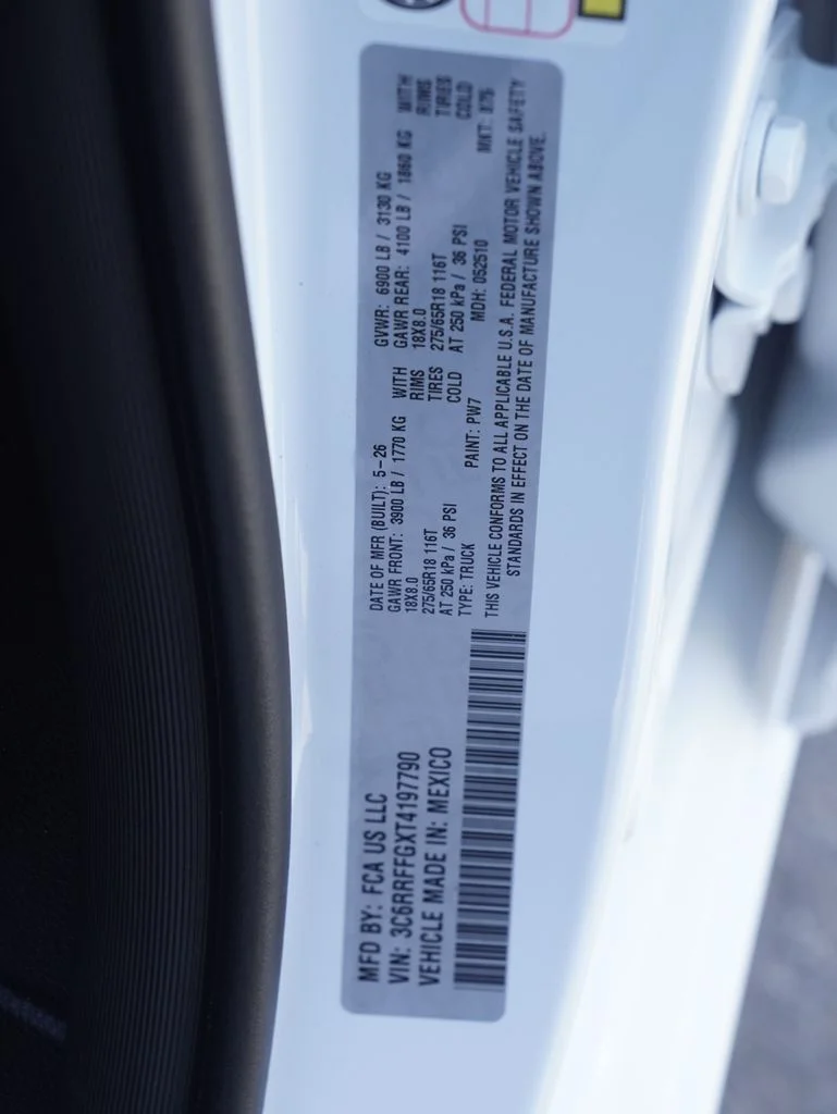 New 2026 Bright White Clear-Coat Exterior Paint RAM Big Horn/Lone Star image 39