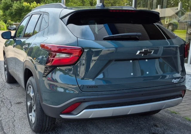 New 2026 Cypress Gray Chevrolet LT image 8