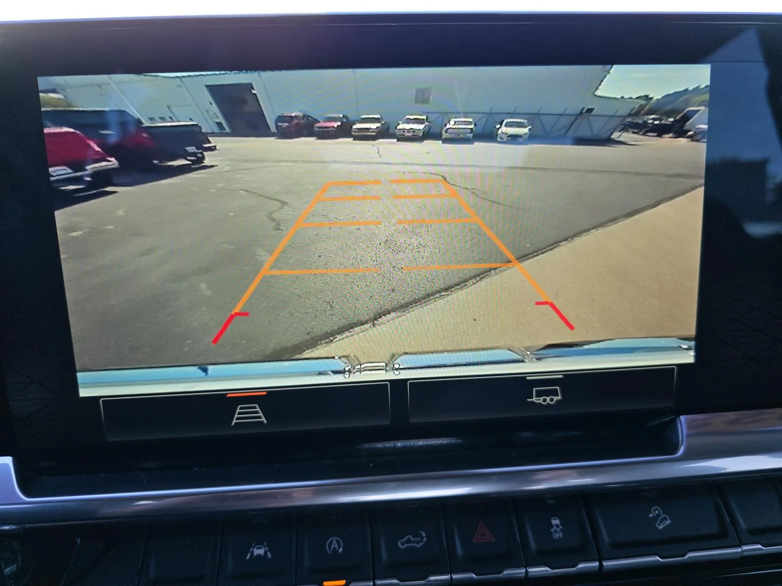 Used 2022 SUMMIT WHITE GMC Elevation image 14