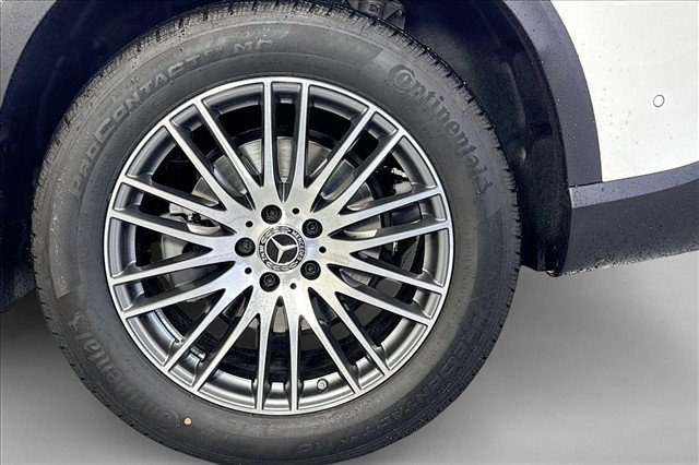 New 2026 Polar White Mercedes-Benz GLC 300 image 59