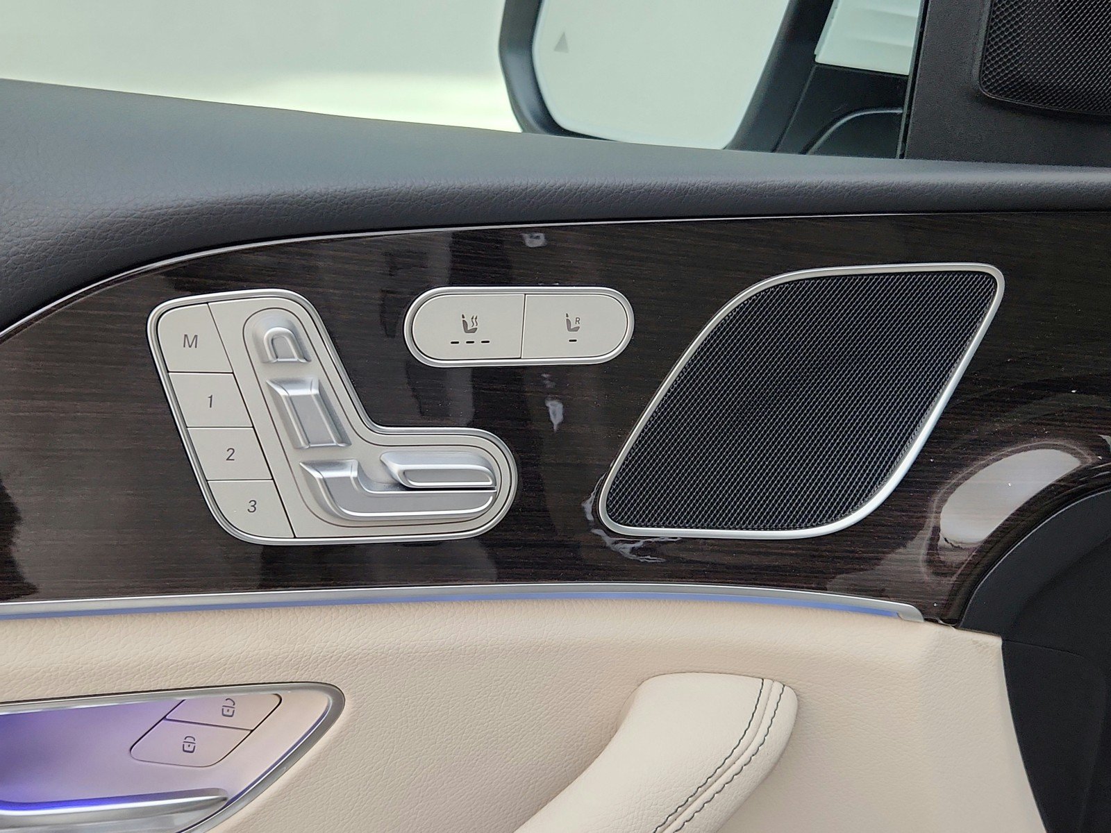 Certified Used 2026 Polar White Mercedes-Benz GLE 350 image 20