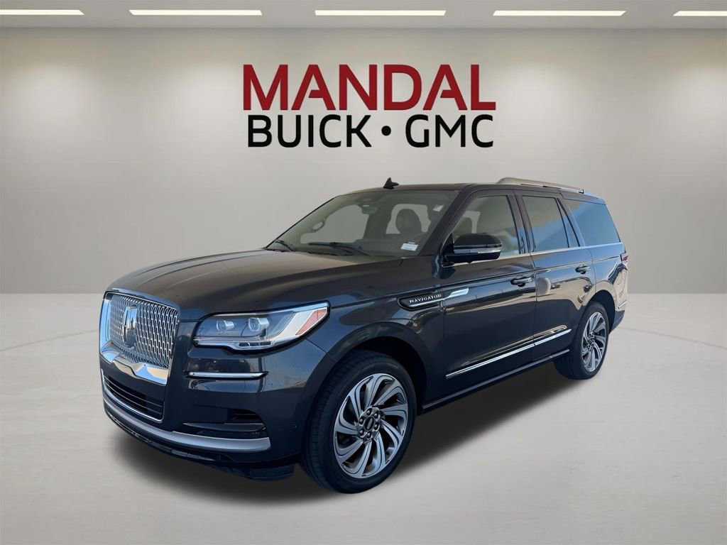 2023 Lincoln Navigator Reserve 4WD's photo